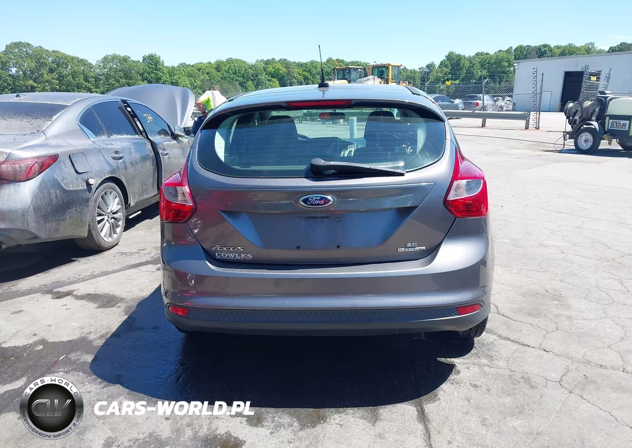 2014 Ford Focus Se VIN:1FADP3K28EL147725 - 16