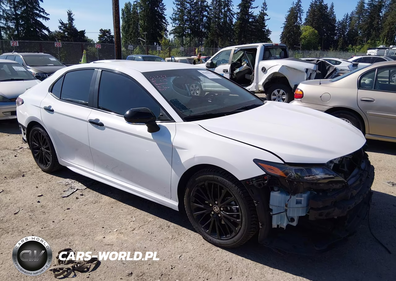 2022 Toyota Camry Nightshade Edition Hybrid