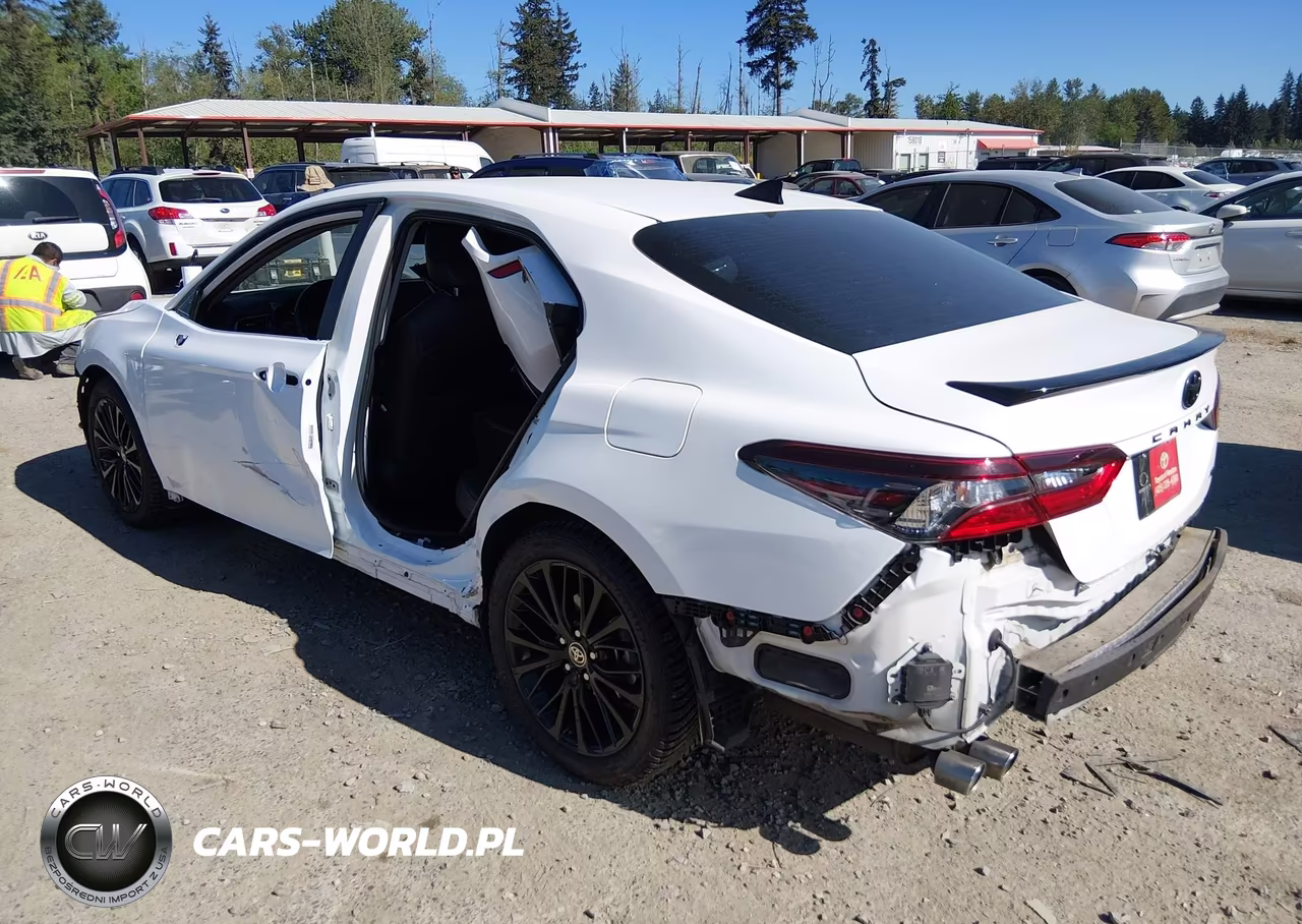 2022 Toyota Camry Nightshade Edition Hybrid VIN:4T1T31AK8NU041935 - 3