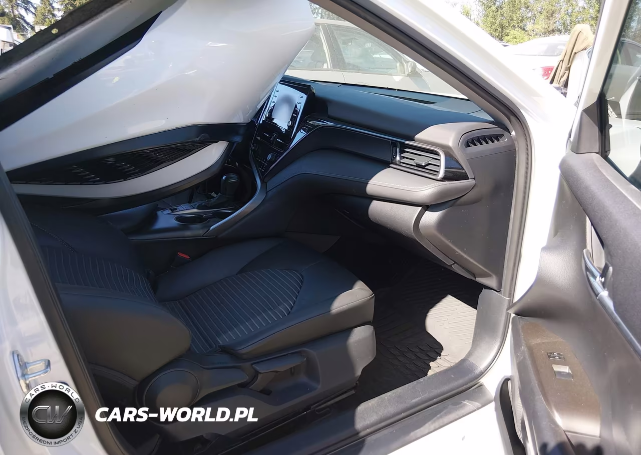 2022 Toyota Camry Nightshade Edition Hybrid VIN:4T1T31AK8NU041935 - 5