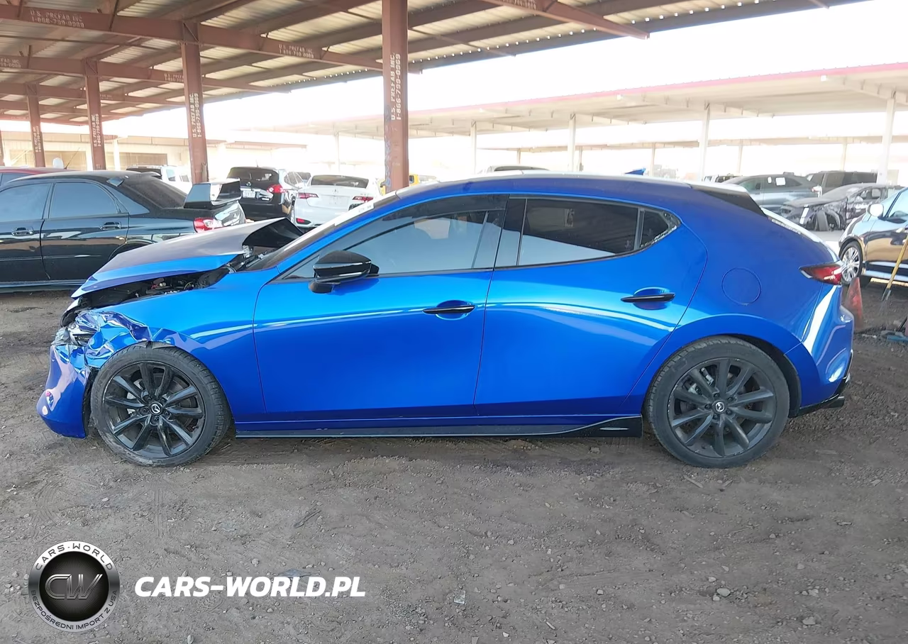 2020 Mazda Mazda3 Premium Package VIN:JM1BPBNM1L1157580 - 14