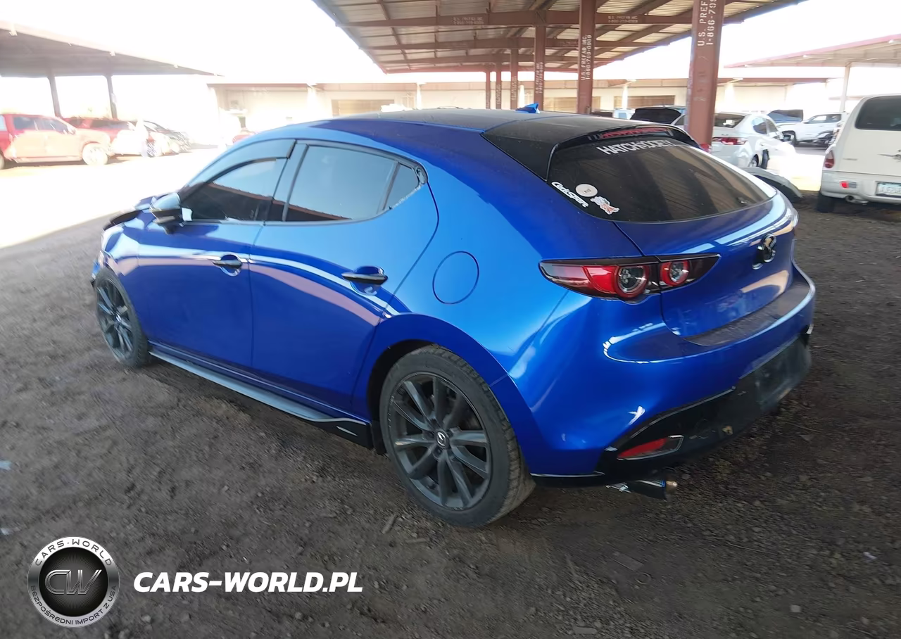 2020 Mazda Mazda3 Premium Package VIN:JM1BPBNM1L1157580 - 3