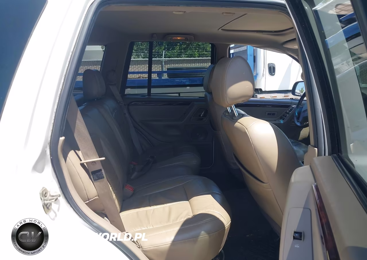 2002 Jeep Grand Cherokee Limited VIN:1J4GW58N12C124123 - 8