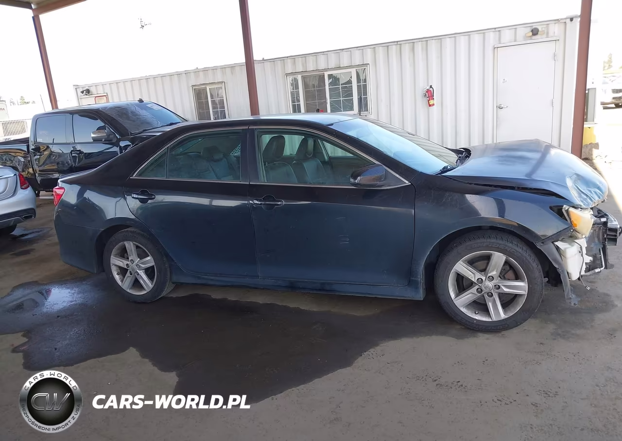 2014 Toyota Camry Se VIN:4T1BF1FK5EU796388 - 14