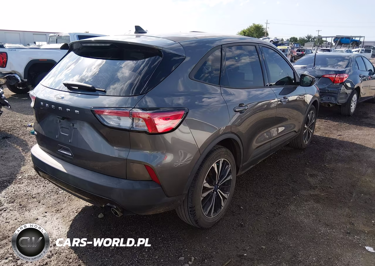 2021 Ford Escape Se VIN:1FMCU0G67MUA32868 - 4