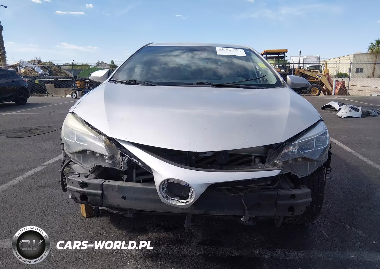 2018 Toyota Corolla Se VIN:5YFBURHE7JP798909 - 13