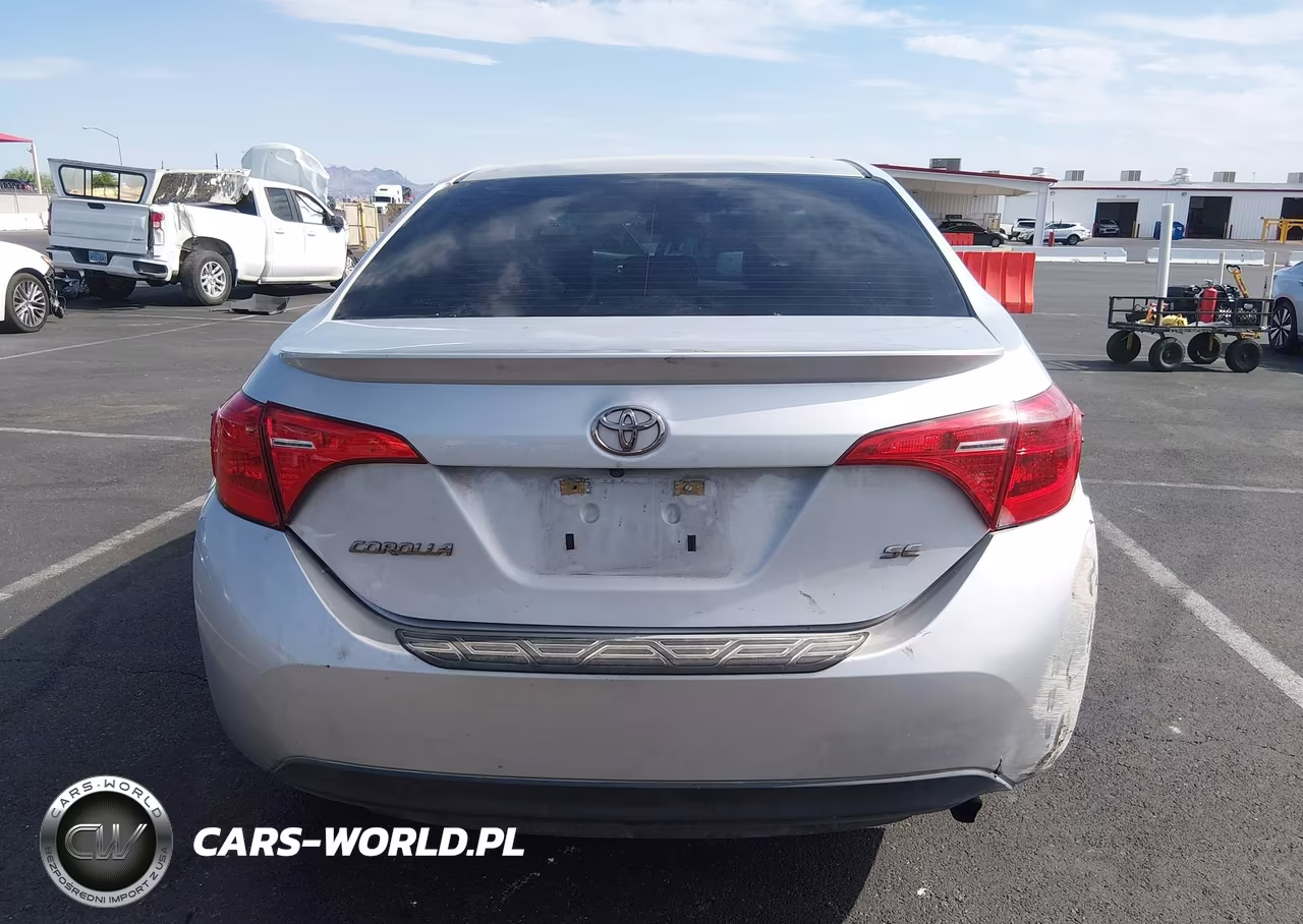 2018 Toyota Corolla Se VIN:5YFBURHE7JP798909 - 17