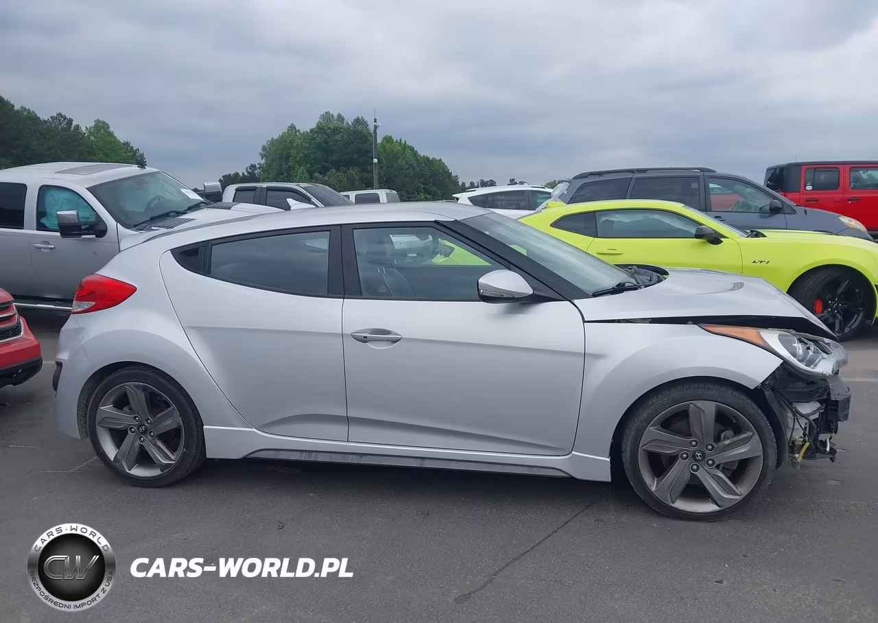 2015 Hyundai Veloster Turbo VIN:KMHTC6AE2FU229651 - 14