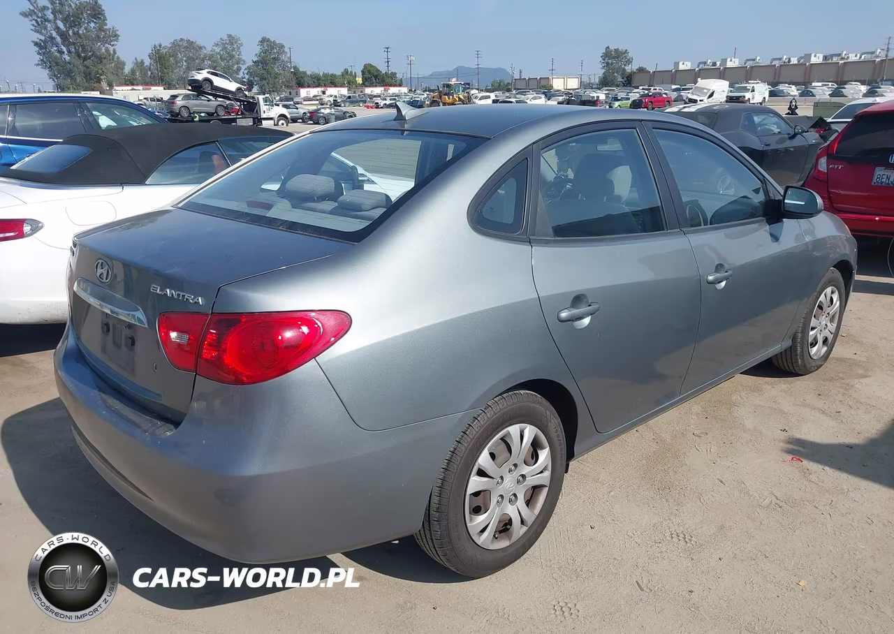 2010 Hyundai Elantra Gls VIN:KMHDU4AD0AU012587 - 4