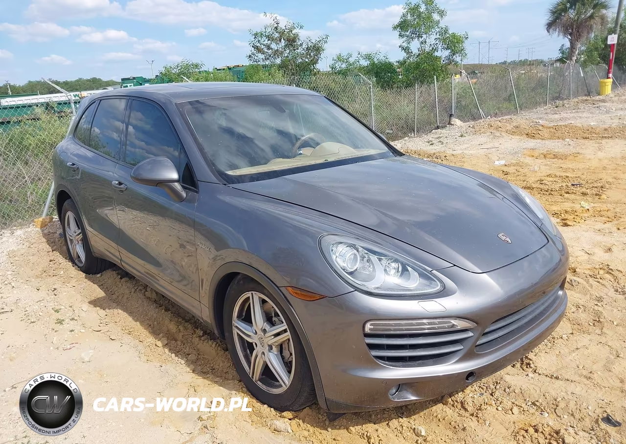 2012 Porsche Cayenne Hybrid S