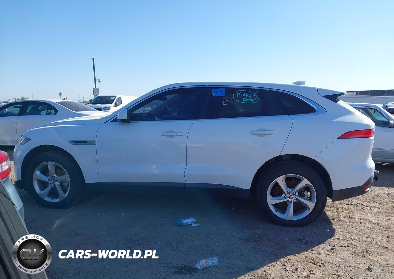 2019 Jaguar F-Pace 25T Premium VIN:SADCJ2FXXKA399611 - 14