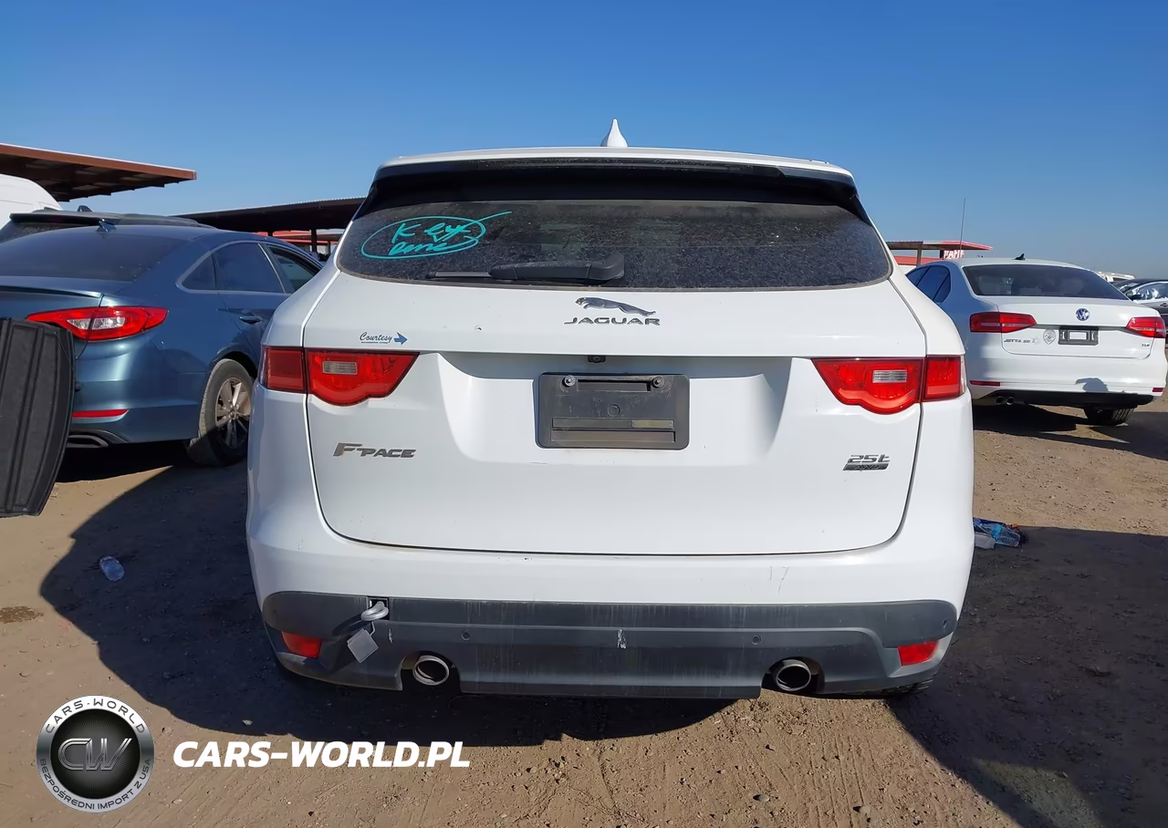 2019 Jaguar F-Pace 25T Premium VIN:SADCJ2FXXKA399611 - 16