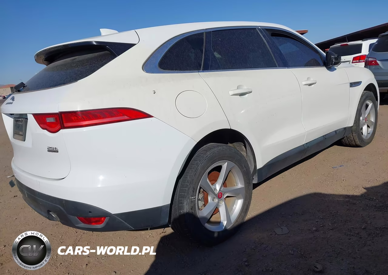 2019 Jaguar F-Pace 25T Premium VIN:SADCJ2FXXKA399611 - 4