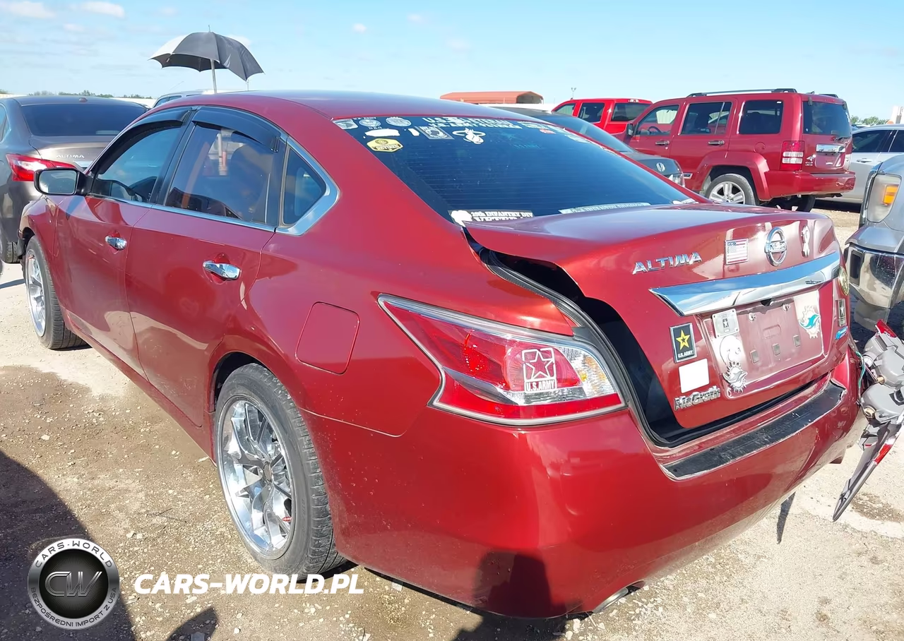 2014 Nissan Altima 2.5 VIN:1N4AL3AP1EC402615 - 3