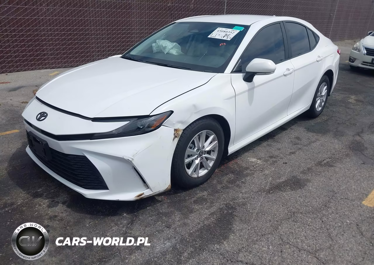 2025 Toyota Camry Le VIN:4T1DAACK7SU590156 - 2