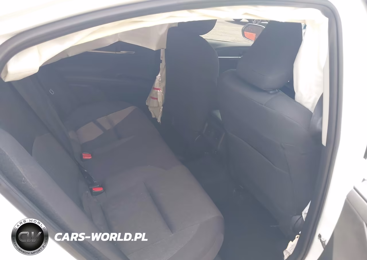 2025 Toyota Camry Le VIN:4T1DAACK7SU590156 - 8