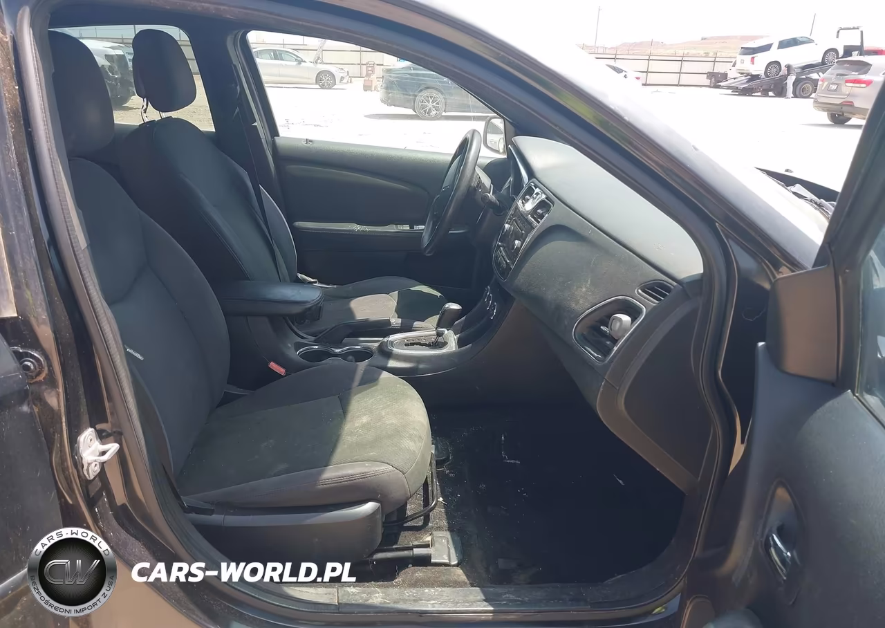 2012 Chrysler 200 Lx VIN:1C3CCBAB0CN191432 - 5
