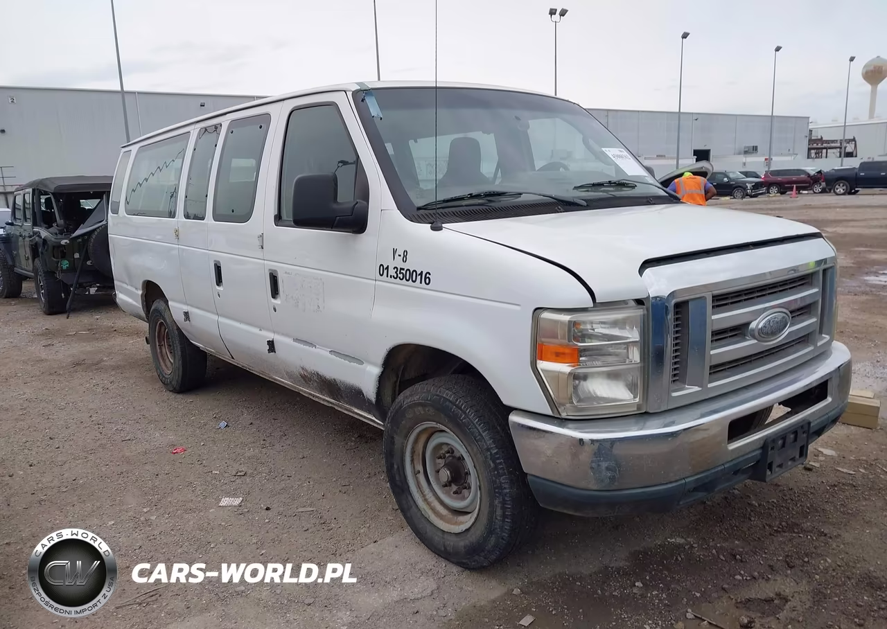 2013 Ford E-350 Super Duty Xlt