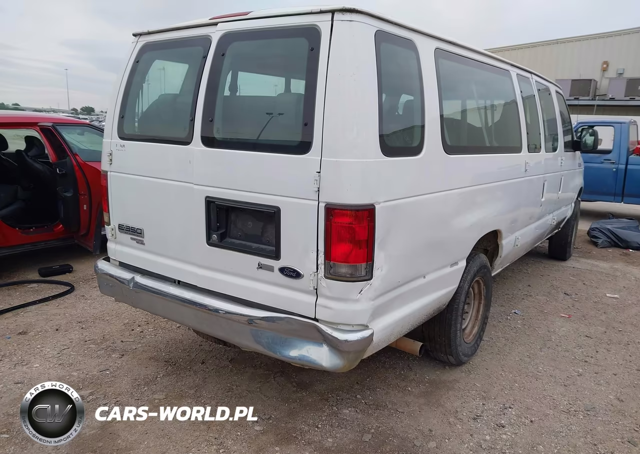 2013 Ford E-350 Super Duty Xlt VIN:1FBSS3BL1DDA04590 - 4