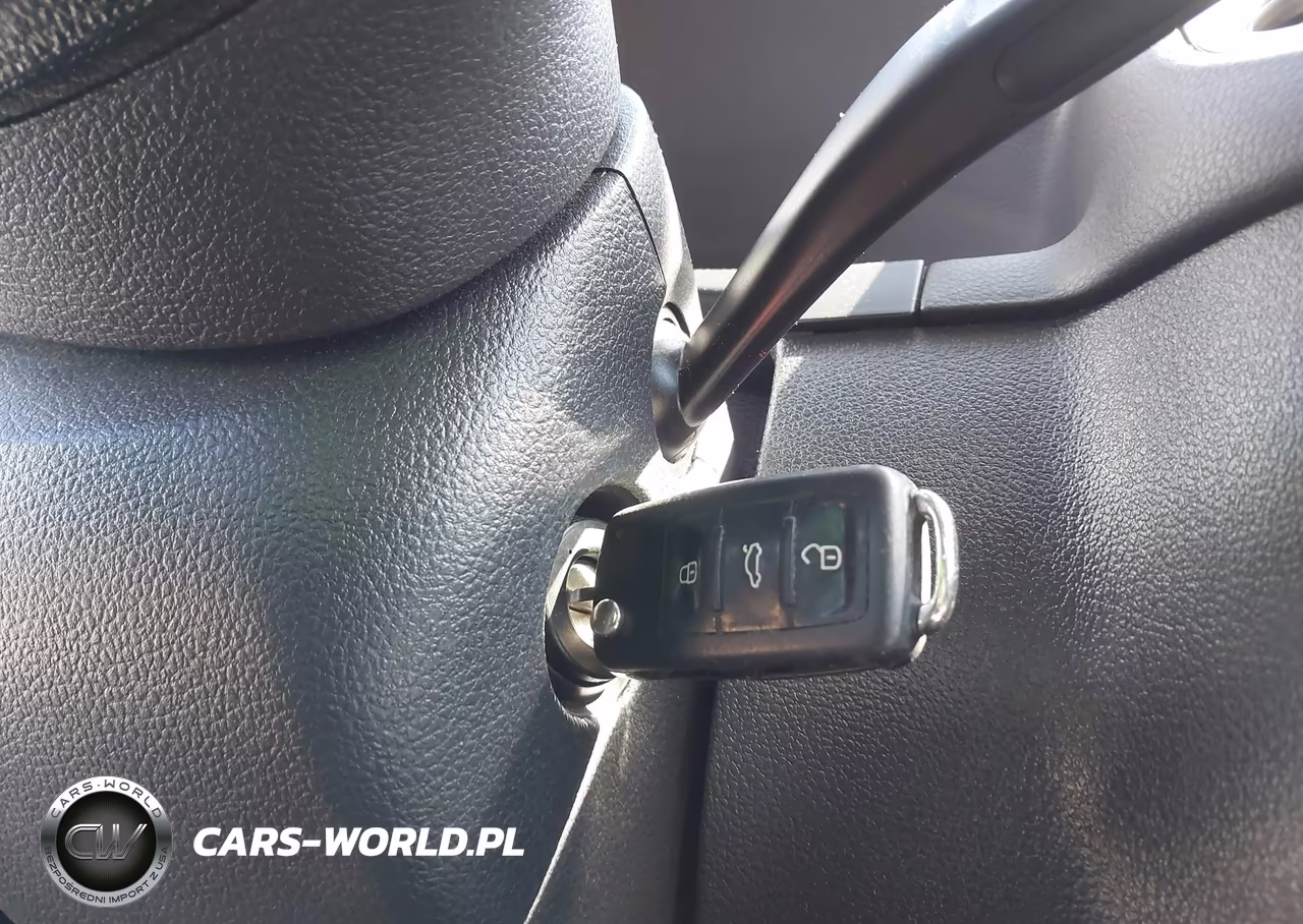 2013 Volkswagen Tiguan S VIN:WVGAV3AX1DW608286 - 11
