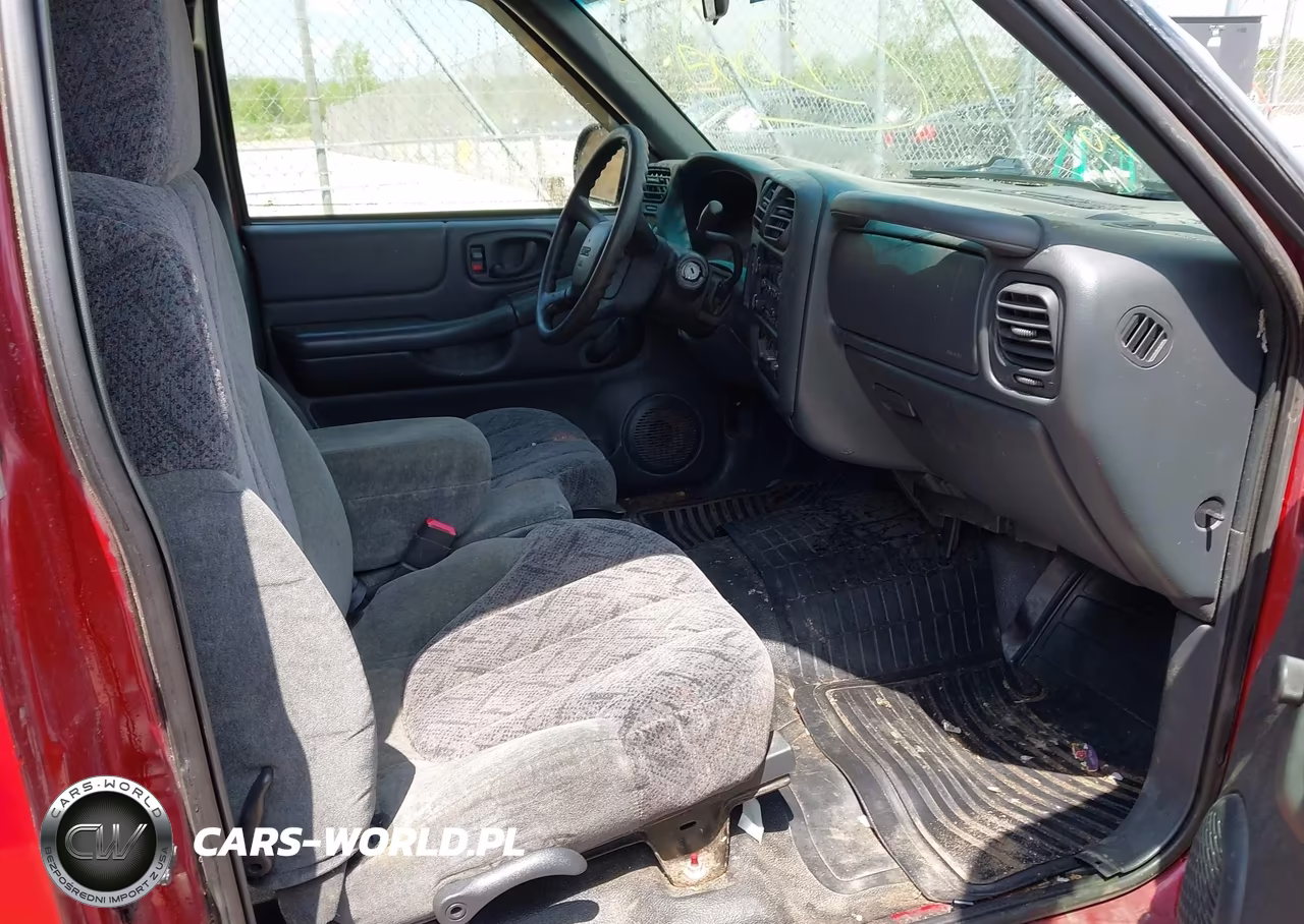 2002 GMC Sonoma Sl VIN:1GTCS195128243008 - 5