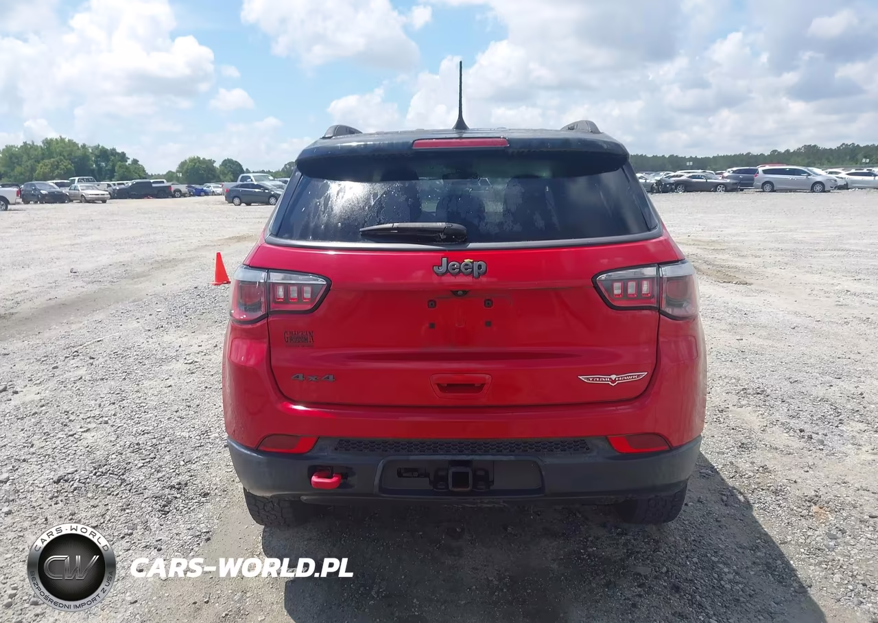 2018 Jeep Compass Trailhawk 4X4 VIN:3C4NJDDB6JT234735 - 16