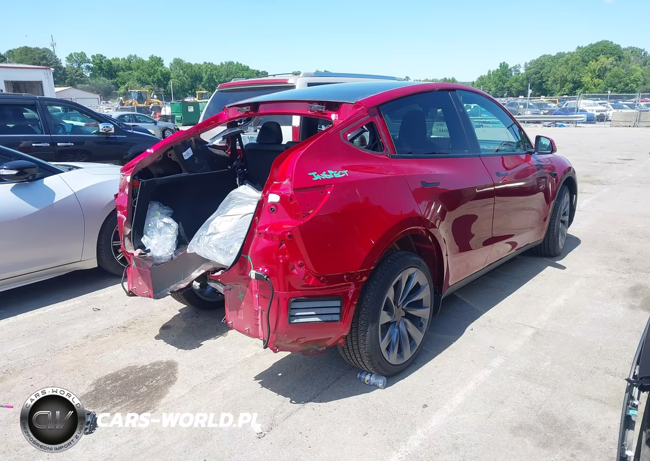 2026 Tesla Model Y All-Wheel Drive-Long Range Launch Series-Premium All-Wheel Drive VIN:7SAYGDEE0TA681258 - 4