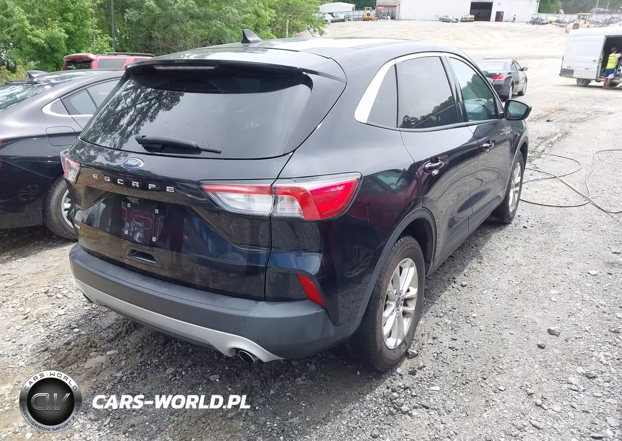 2021 Ford Escape Se VIN:1FMCU0G6XMUA78582 - 4