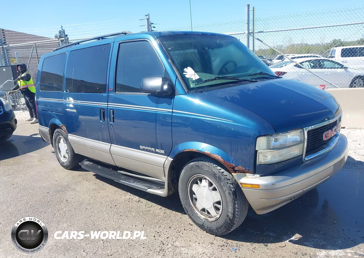 2002 GMC Safari Sle