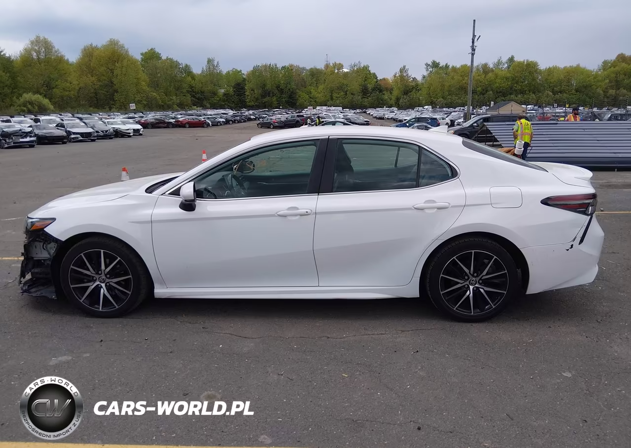 2021 Toyota Camry Se VIN:4T1G11AK5MU570085 - 14