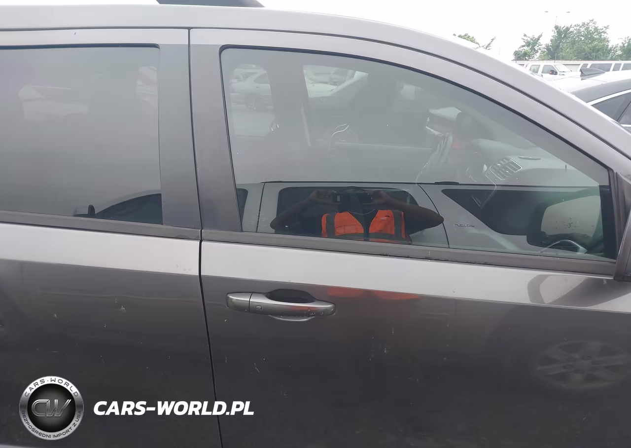 2018 Dodge Journey Se VIN:3C4PDCAB2JT530494 - 13