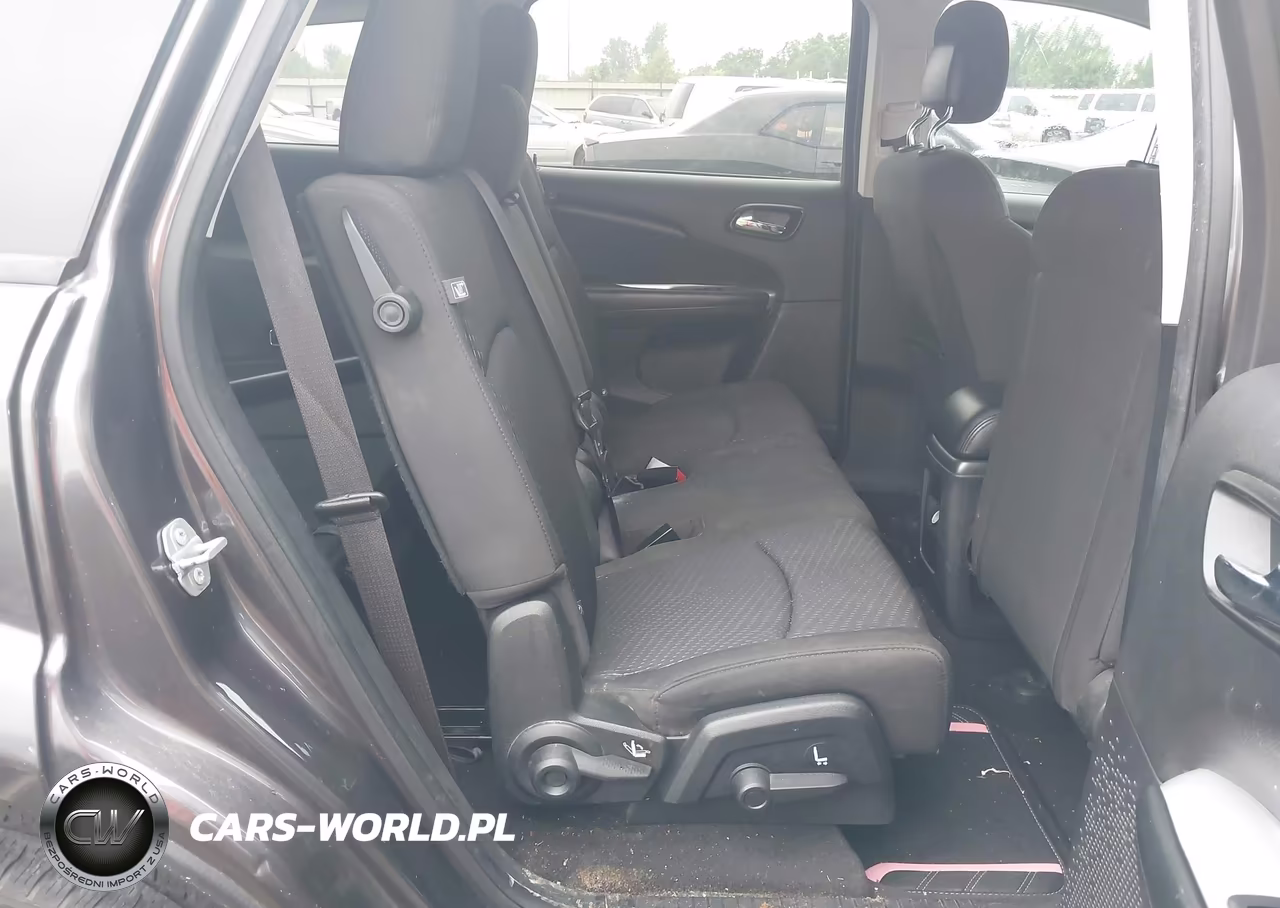 2018 Dodge Journey Se VIN:3C4PDCAB2JT530494 - 8