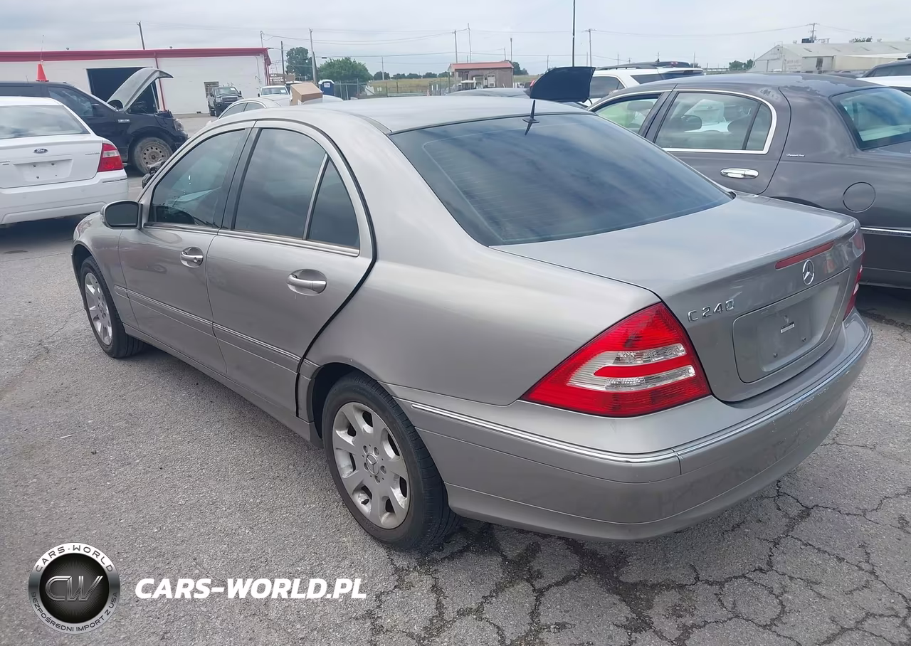 2005 Mercedes-Benz C 240 Luxury VIN:WDBRF61JX5A678657 - 3