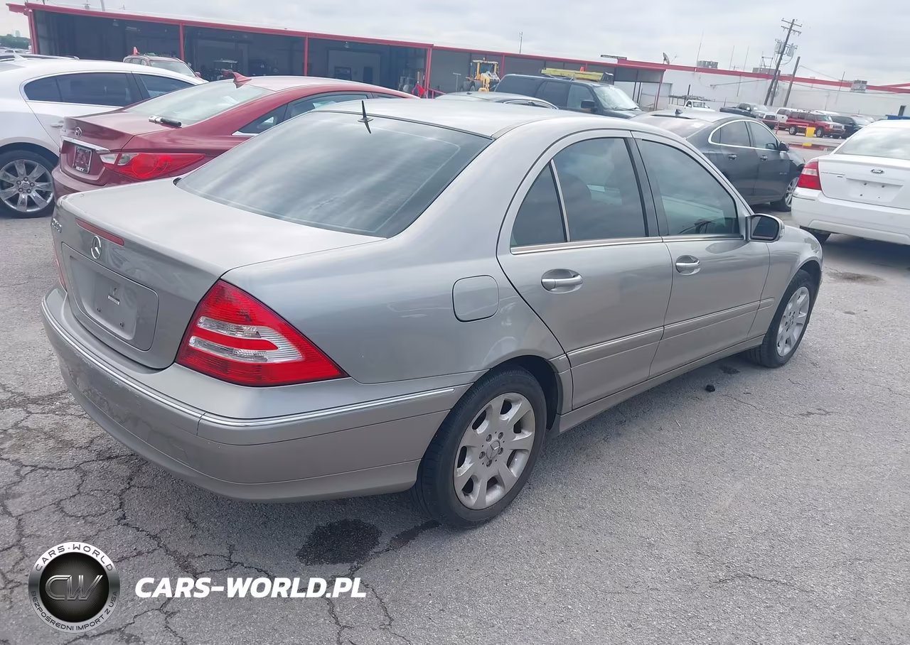 2005 Mercedes-Benz C 240 Luxury VIN:WDBRF61JX5A678657 - 4