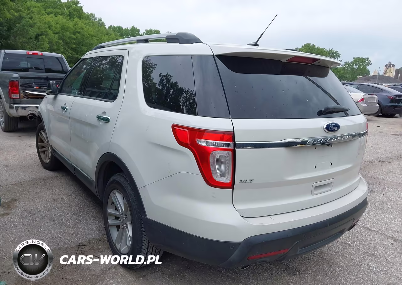 2011 Ford Explorer Xlt VIN:1FMHK7D8XBGA21806 - 3