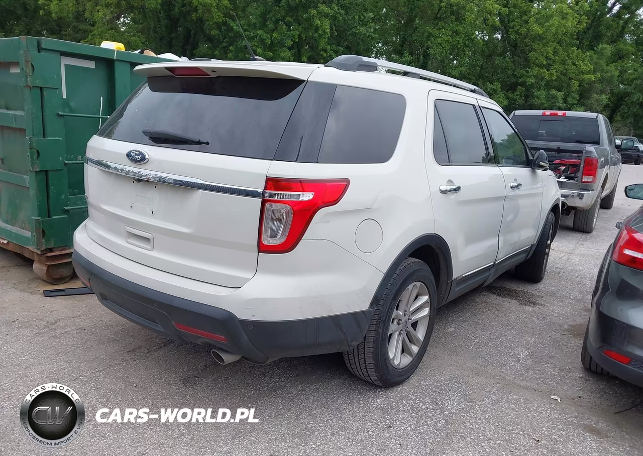 2011 Ford Explorer Xlt VIN:1FMHK7D8XBGA21806 - 4