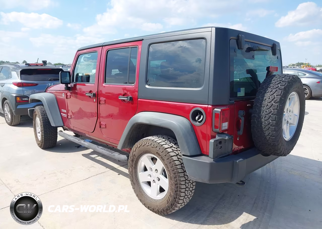 2011 Jeep Wrangler Unlimited Sport VIN:1J4BA3H18BL528806 - 3