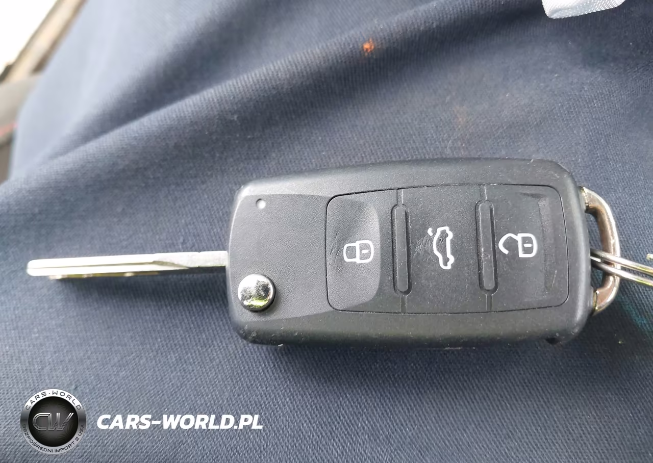 2011 Volkswagen Golf 2.5L 2-Door VIN:WVWAA7AJ1BW009484 - 11