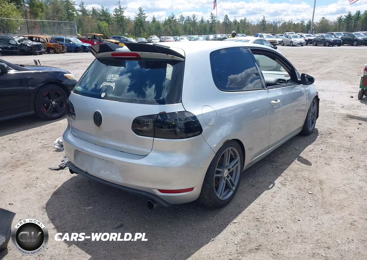2011 Volkswagen Golf 2.5L 2-Door VIN:WVWAA7AJ1BW009484 - 4