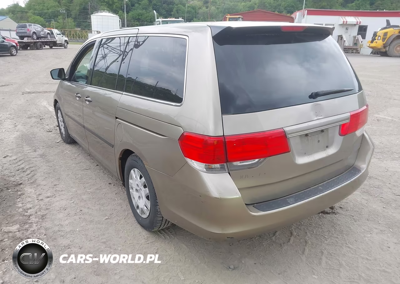 2010 Honda Odyssey Lx VIN:5FNRL3H28AB030694 - 3