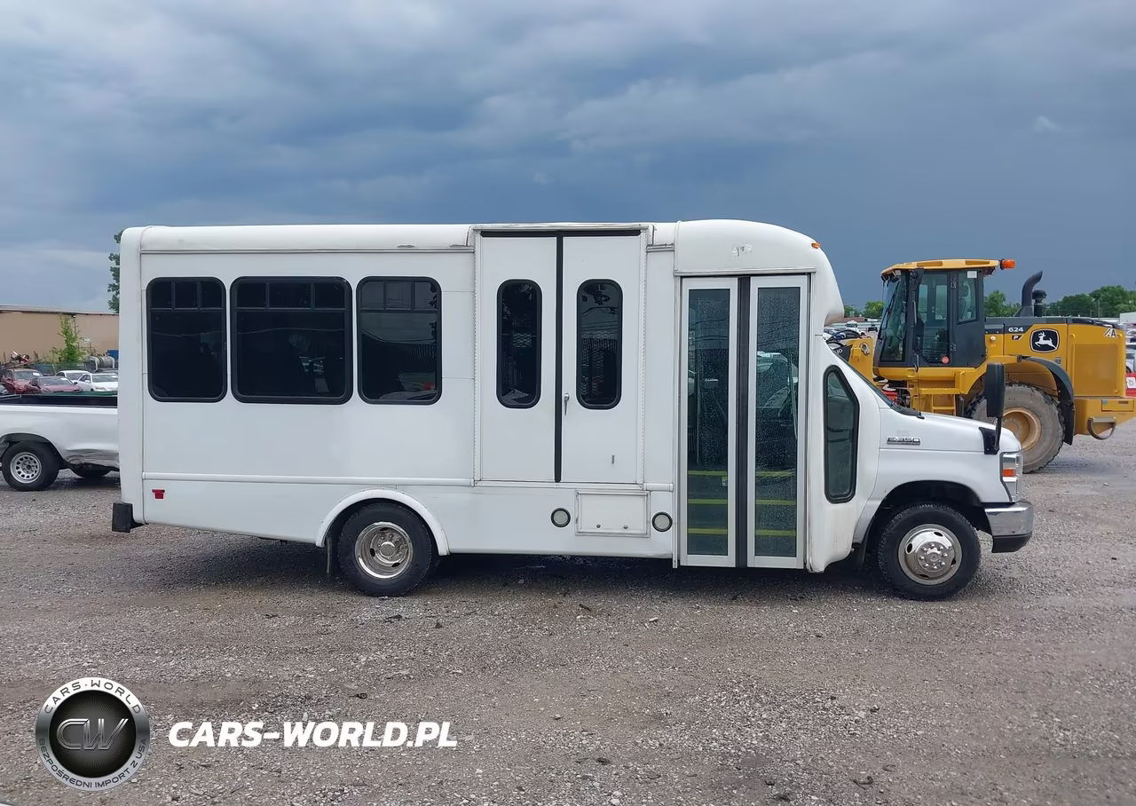 2018 Ford E-350 Cutaway VIN:1FDEE3FS4JDC06607 - 13