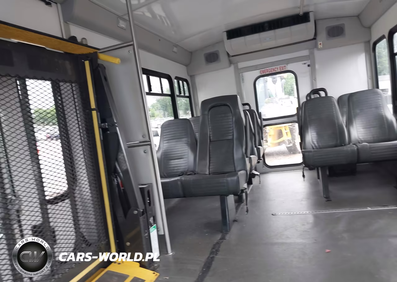 2018 Ford E-350 Cutaway VIN:1FDEE3FS4JDC06607 - 6