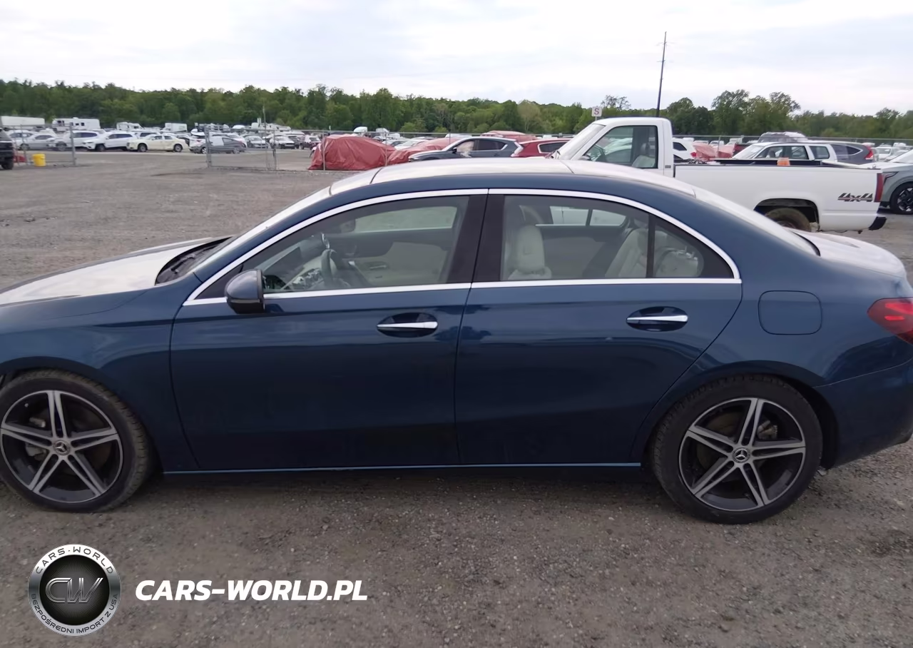 2020 Mercedes-Benz A 220 4Matic VIN:W1K3G4FB2LJ213190 - 14