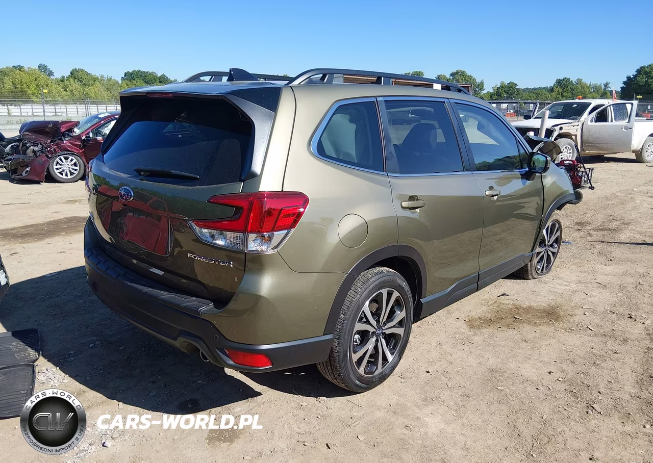 2024 Subaru Forester Limited VIN:JF2SKALCXRH455677 - 4