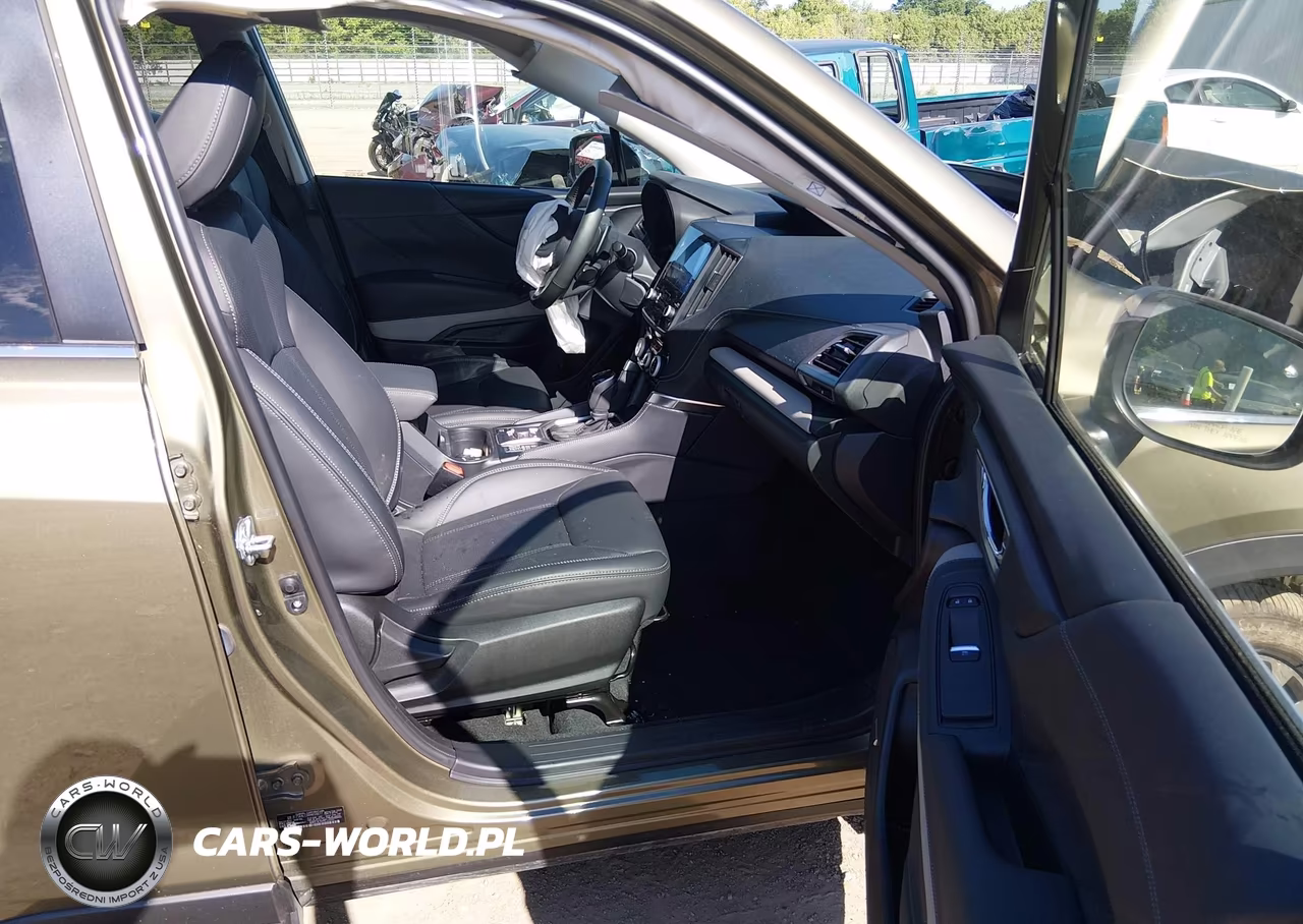 2024 Subaru Forester Limited VIN:JF2SKALCXRH455677 - 5
