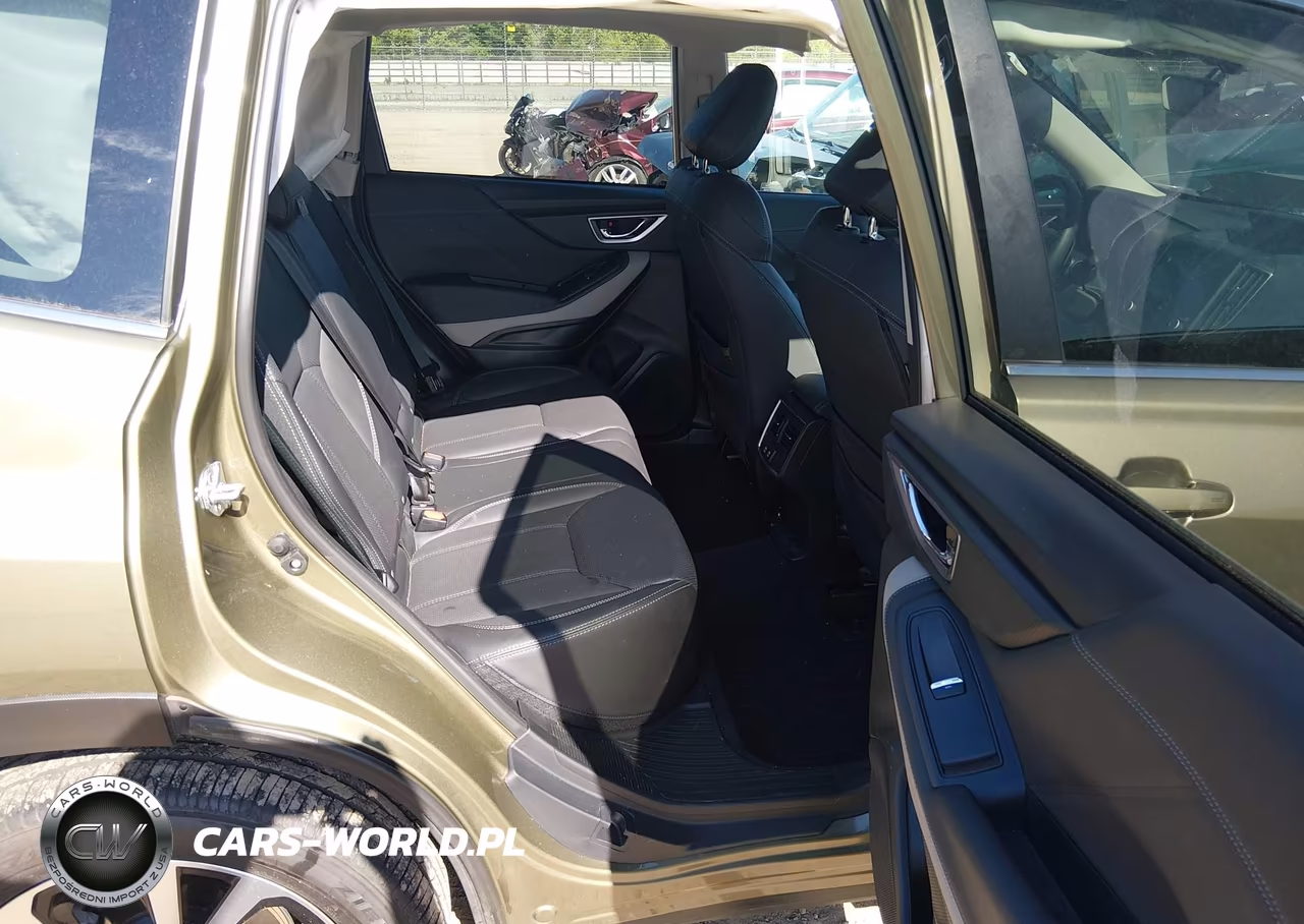 2024 Subaru Forester Limited VIN:JF2SKALCXRH455677 - 8