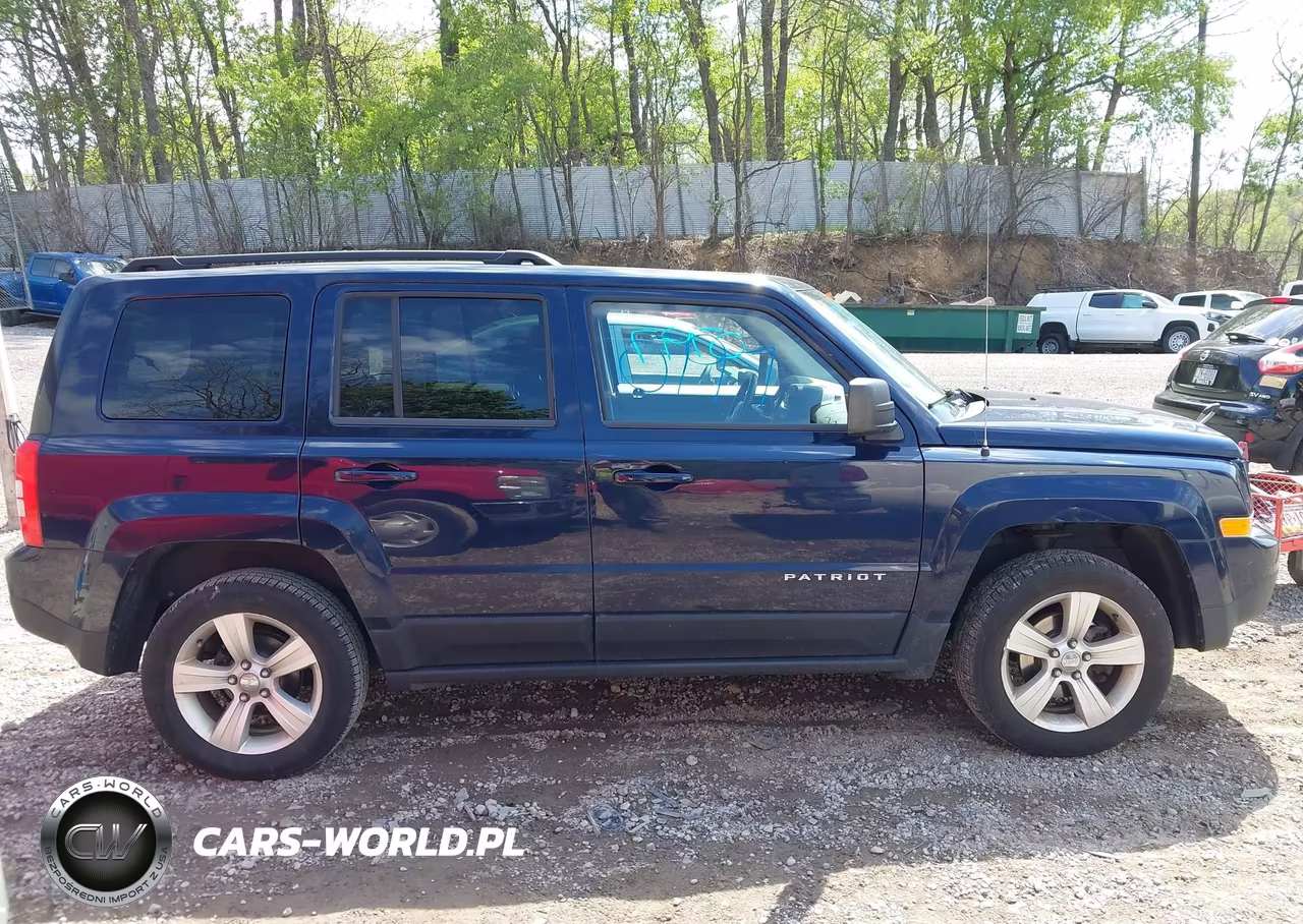 2014 Jeep Patriot Latitude VIN:1C4NJRFB9ED689584 - 13