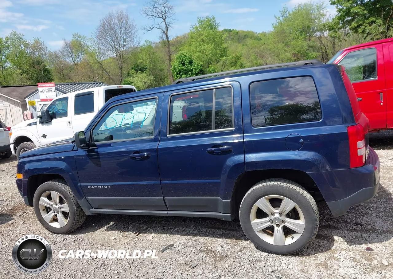 2014 Jeep Patriot Latitude VIN:1C4NJRFB9ED689584 - 14