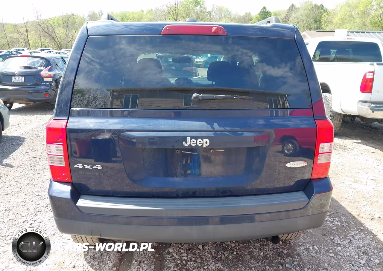 2014 Jeep Patriot Latitude VIN:1C4NJRFB9ED689584 - 16