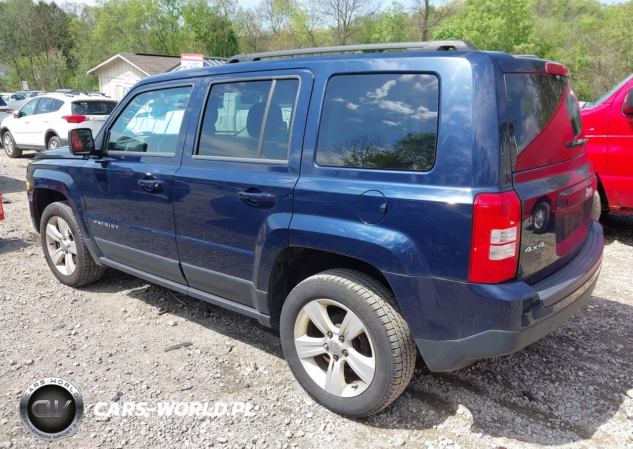 2014 Jeep Patriot Latitude VIN:1C4NJRFB9ED689584 - 3